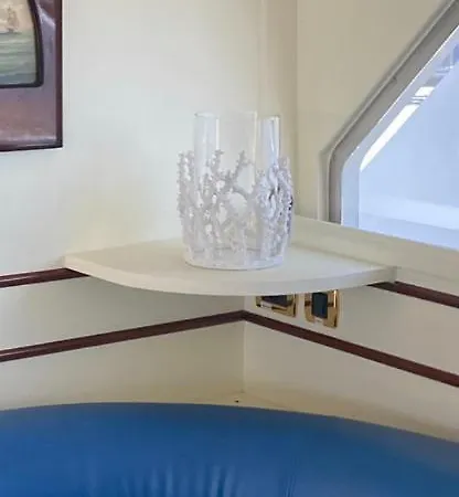 Benetti 83 Bådhotel *
